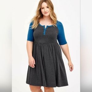 Torrid Grey and Blue Raglan Button Front Skater Dress With Pockets - Size 2